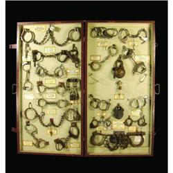 Display Box of 20 Handcuffs