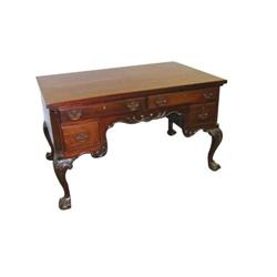 Walnut Partners Desk