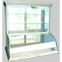 Curved Glass Tower Showcase