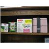 Image 1 : SMALL LOT OF NEW RUBBERMAID LUNCH CONTAINERS