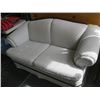 Image 1 : PAIR OF LOVE SEATS