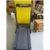 Image 1 : WESLO CADENCE DX 10 ELECTRIC TREAD MILL
