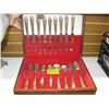 Image 1 : LOT OF ROGERS SILVER PLATE CUTLERY AND CASE