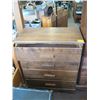 Image 1 : 4 DRAWER DRESSER