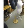 Image 2 : BLACK MANNEQUIN ON STAND