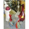 Image 1 : 2 ART GLASS ROOSTERS, DECANTER, CASE & FIGURINE