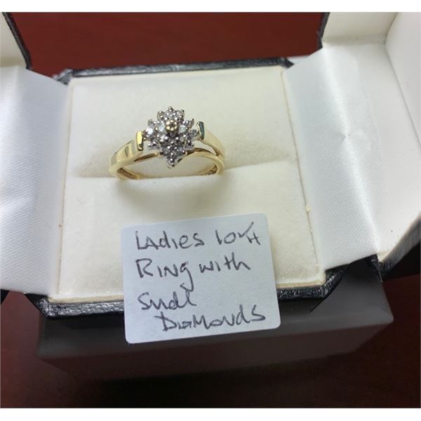 LADIES 10KT RING WITH SMALL DIAMONDS, SZ 7 1/4