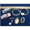 Image 1 : ASST. COSTUME JEWELLRY & 2 KIDS TOY CARS.