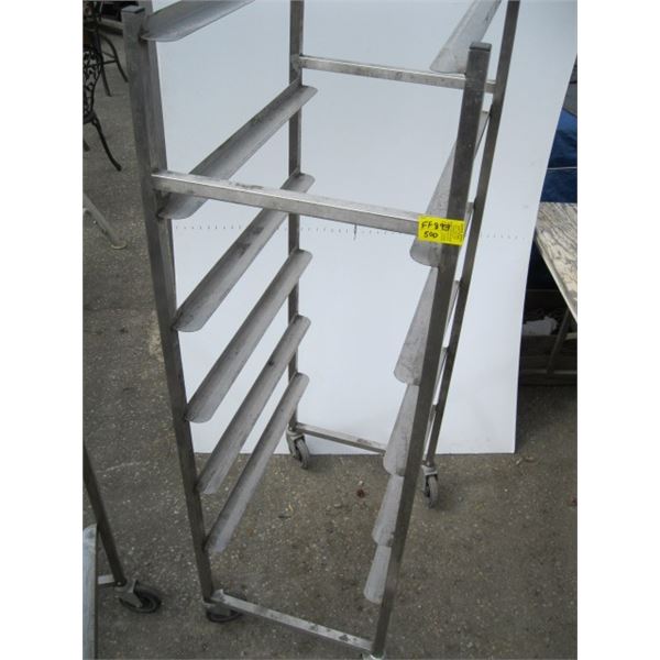 ROLLING PAN RACK