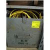 Image 2 : METAL TOOL BOX WITH LG EXTENSION CORD