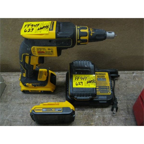 DEWALT CORDLESS DRILL W/3 20V BATTERIES & CHARGER