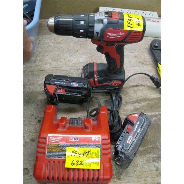 MILWAUKEE 18V CORDLESS DRILL WITH 4 BATTERIES & CHARGER