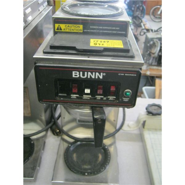 BUNN COFFEE MAKER WITH BASKET