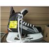 Image 1 : PAIR OF MEN'S BAUER X200 SKATES