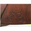 Image 2 : BOX WITH 5 SMALL NATIVE CARVINGS