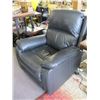 Image 1 : BLACK LEATHER POWERED RECLINER