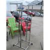 Image 1 : CHROME ADJUSTABLE CLOTHES RACK ON CASTORS