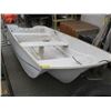 Image 1 : FIBRETECH FIBREGLASS 12' TRIHAUL BOAT