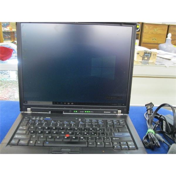 IBM LENOVA THINK PAD W/WINDOWS 10 - 2 GB RAM AND 500 GB MEMORY