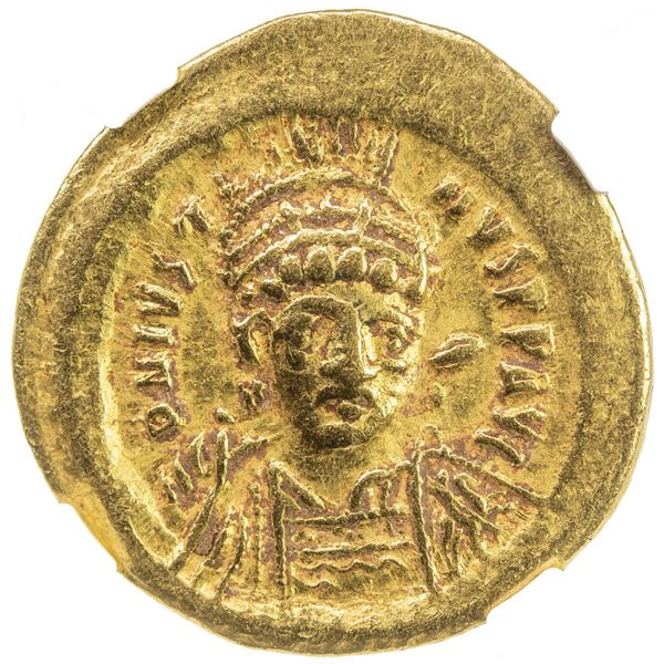 BYZANTINE EMPIRE: Justin I, 518-527, AV solidus (4.50g), Constantinople. NGC VF