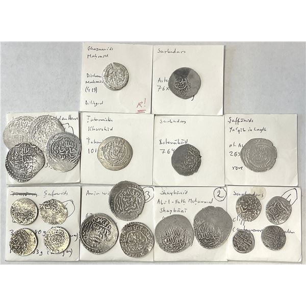 MEDIEVAL ISLAMIC: LOT of 22 silver coins