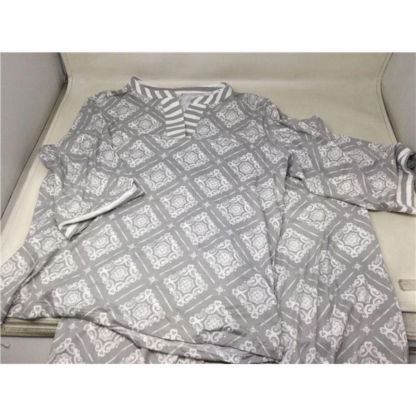Ladies Pajama Set (M)