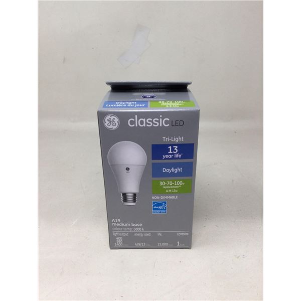 GE Electric Classic LED A19 Daylight 5000k Color Temp Bulb