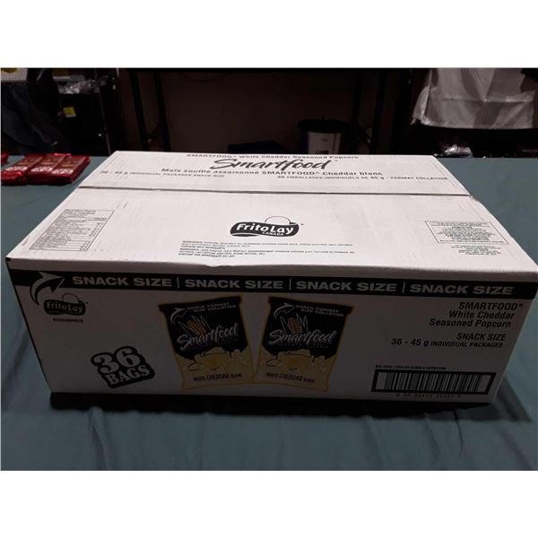 Smartfood White Cheddar Popcorn (36 x 45g)