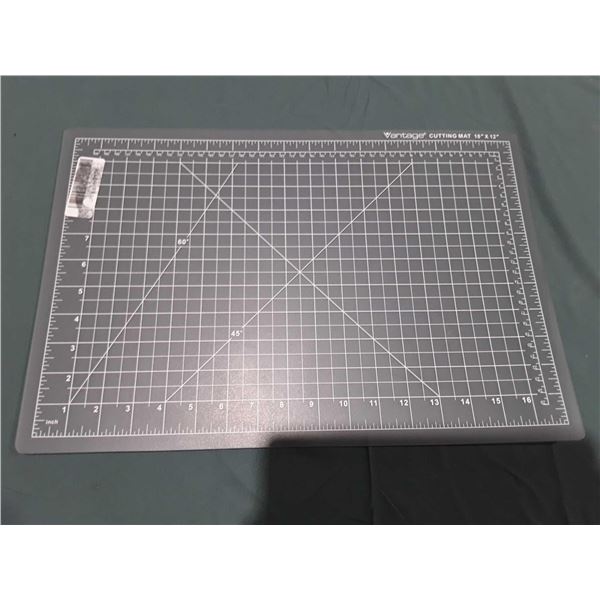 Vantage Cutting Mat (18in x 12in )