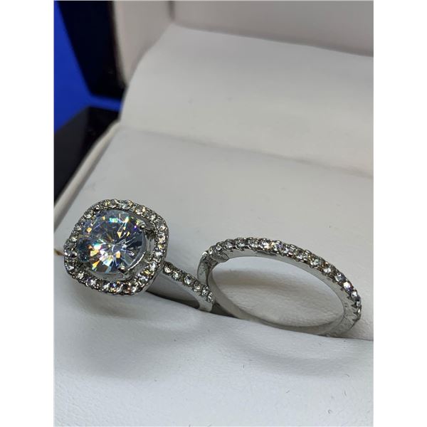 Tiffany Style Ladies Solitaire Engagement ring and Wedding  band set size 8