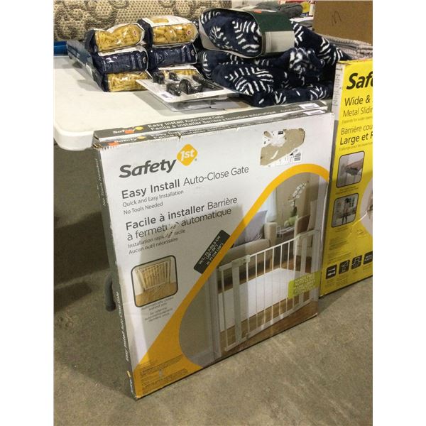 Safety 1st Easy Install Auto Close Gate (29in-38in W/L x 28in H)