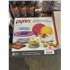 Image 1 : Pyrex Glass Mixing Bowl Set