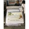 Image 2 : Jennifer Adams Queen Size Sheet Set