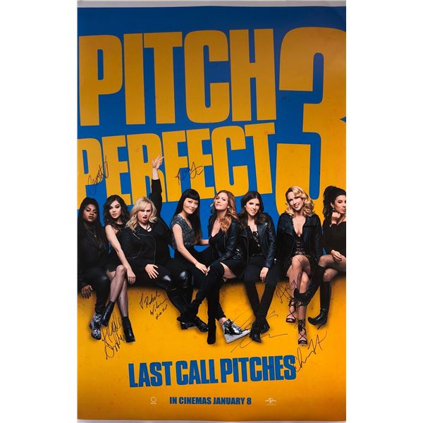 Pitch Perfect 3 Poster Signed Anna Kendrink