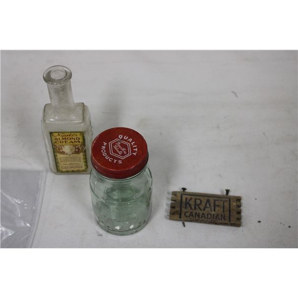 Vintage Bottles / Kraft Canadian Nyals Almond Cream Draw Sons Quality Products