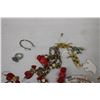 Image 4 : Costume Jewelry Lot