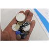 Image 3 : Container of Buttons