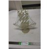 Image 1 : Very Fragile Glass Sail Boat
