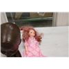 Image 2 : 2 Dolls and Ceramic Head