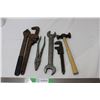 Image 1 : Wrenches and Other Tools Lot