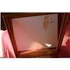 Image 2 : 3 Pictures and Mirror Contents With Tote