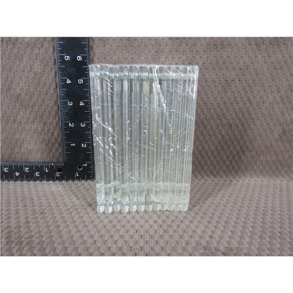 12 Screw Down Card Holders