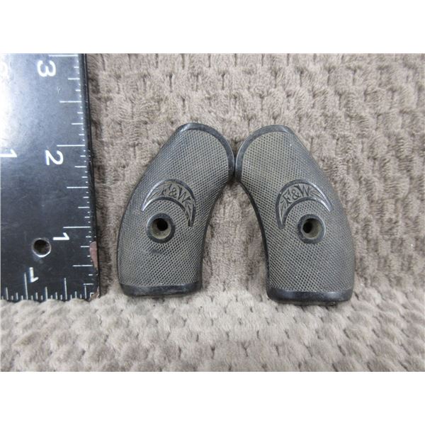 Small Pistol Grips Unknown Make has F&W on them