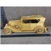 Image 2 : 1930's Wood Car 18"s Long Wallycraft - Anglemount BC