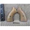 Image 1 : Handgun Wood Grips with Screw - Unknown Make