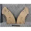 Image 2 : Handgun Wood Grips with Screw - Unknown Make