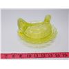 Image 2 : rare vaseline glass hen on nest (no chips or cracks) glows under black light