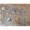 Image 3 : MISC BUTTONS, LAPEL PINS, ETC
