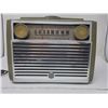 Image 3 : RCA Victor Globetrotter Superhetrodyne Radio Model 7-BX-84, USA, 1956