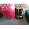 Image 2 : 2 sleeping bags and size 10.5 boots